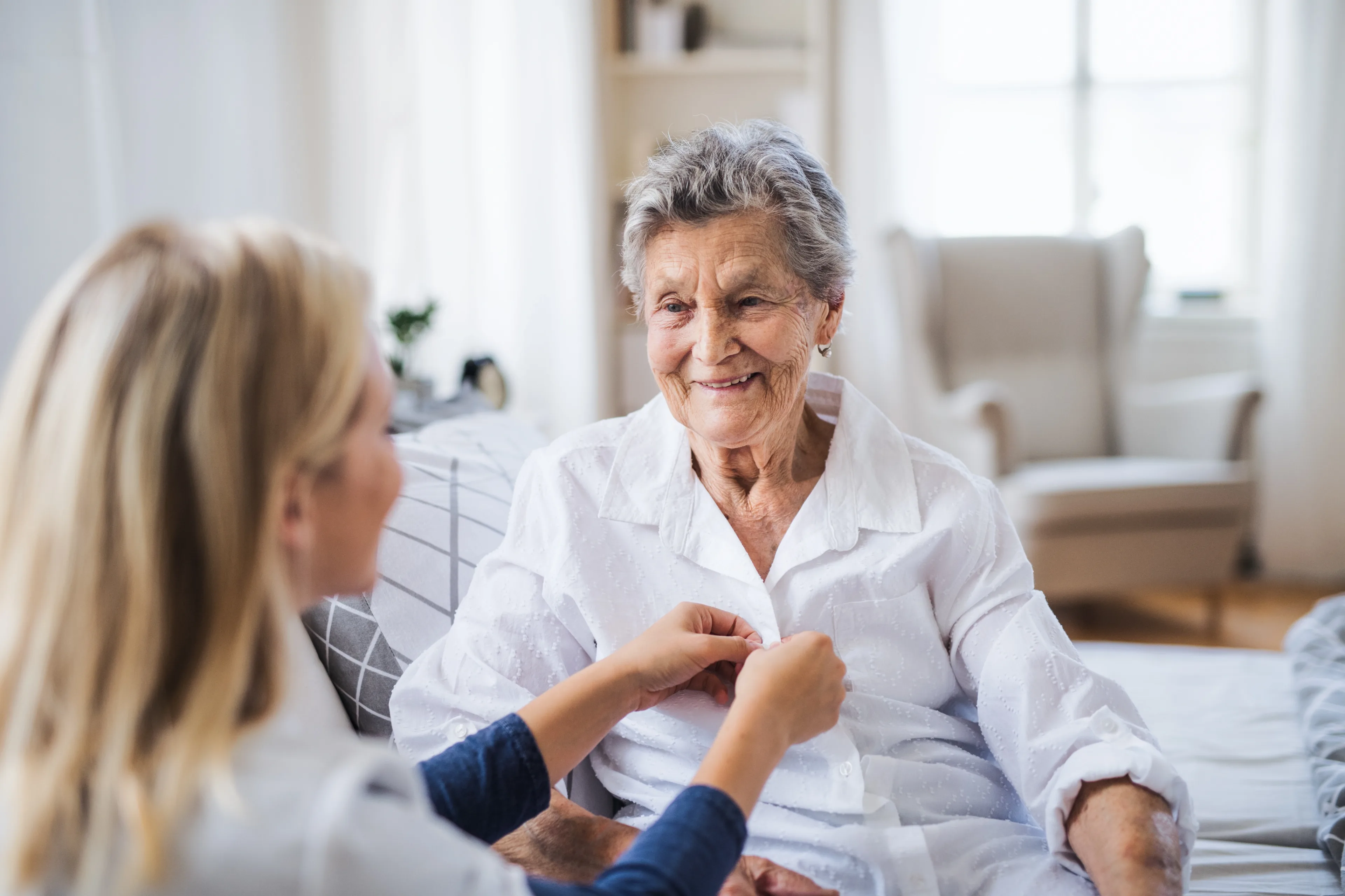 a clinician providing a home visit to a new Medicare Advantage member.